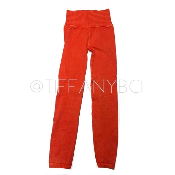 Free People Movement Good Karma Leggings Red Apple - Picture 4 of 16